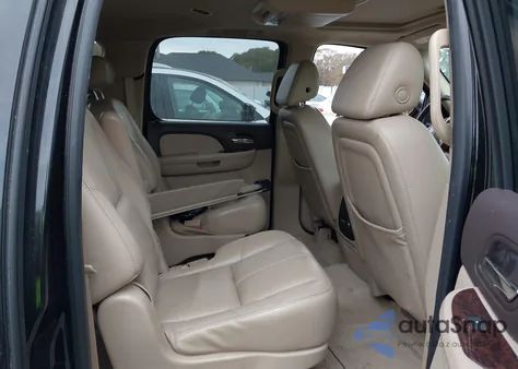 2007 GMC Yukon Xl 1500 Denali z USA, uszkodzony, nr VIN 1GKFK66817J403644